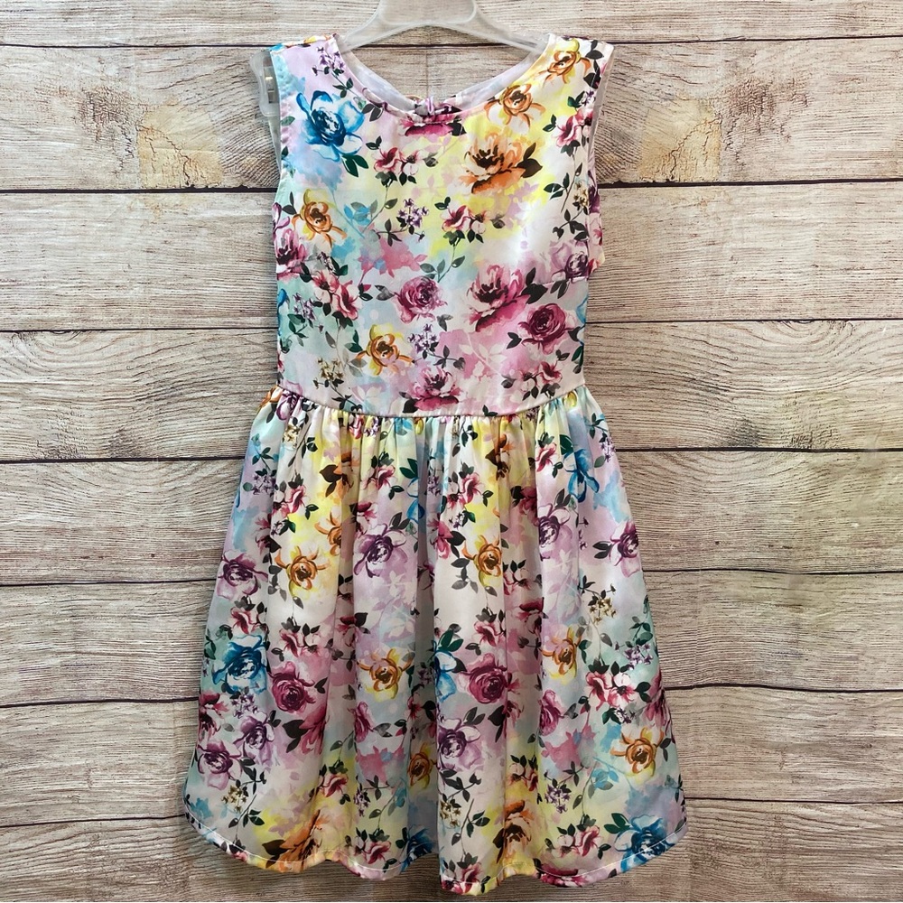 Origami Girl’s Fit & Flare Floral Dress Cut out Back Size 8